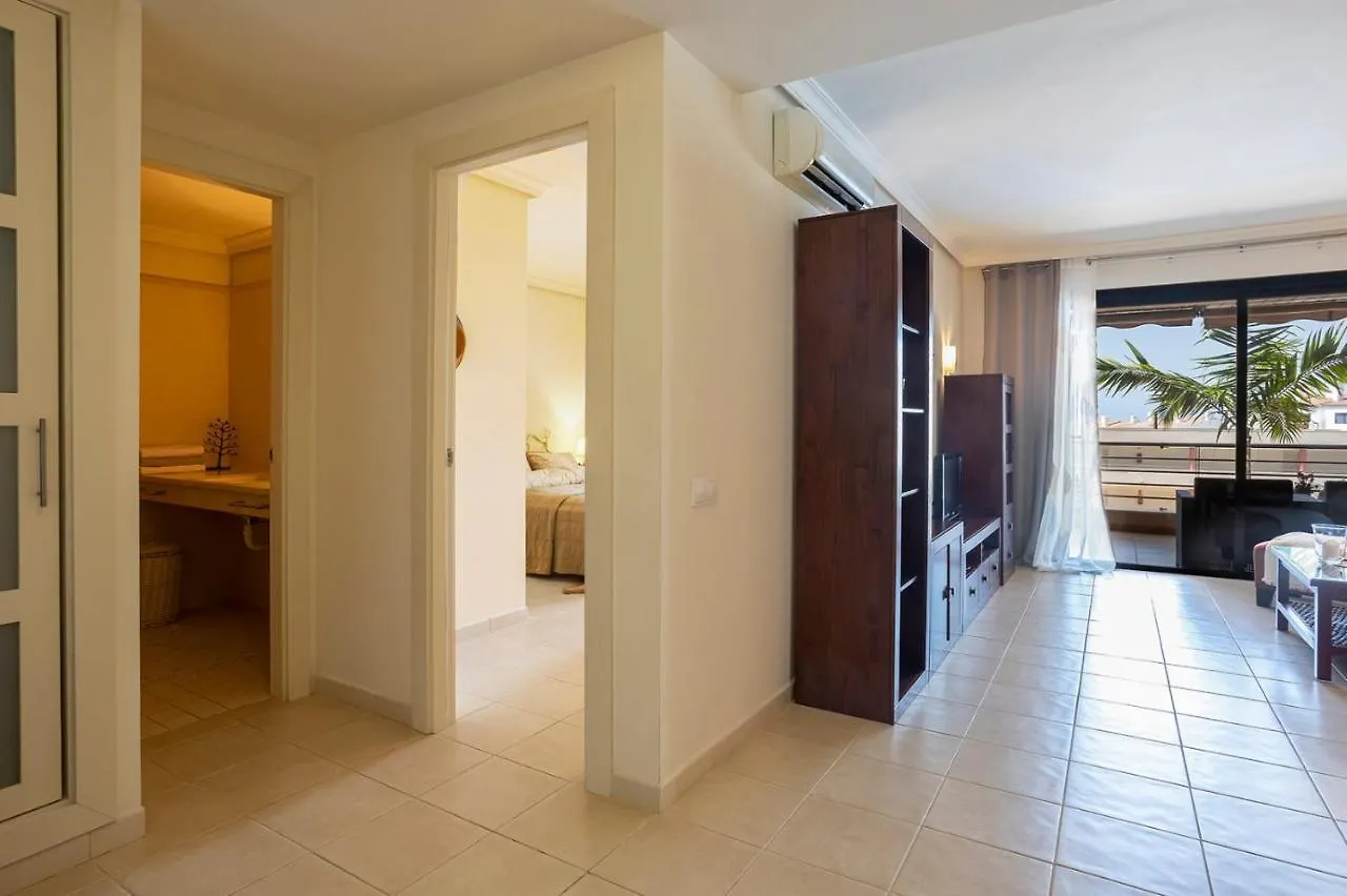 M&R Apartamento - Swimming Pool - Garage - Ac Puerto de Santiago  Apartment
